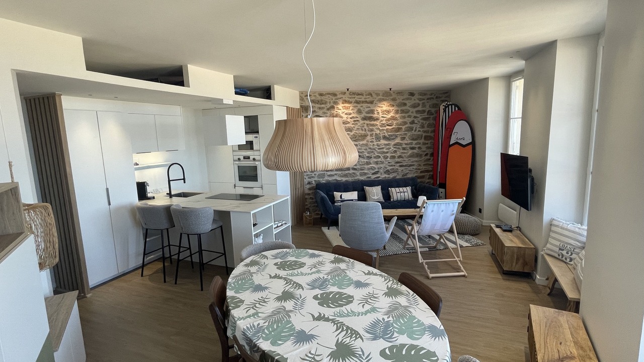 Photo of Livingroom in Courtoisville-Sillon-Moka