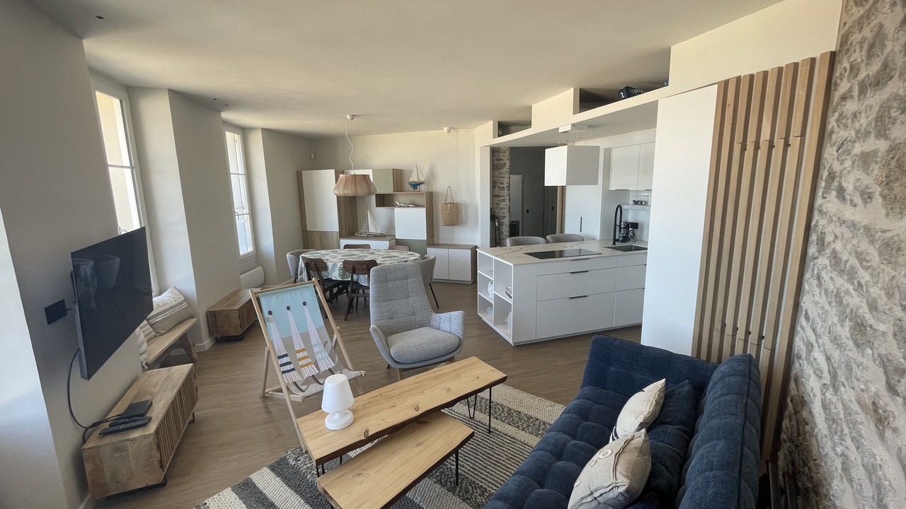 Photo of Livingroom in Courtoisville-Sillon-Moka