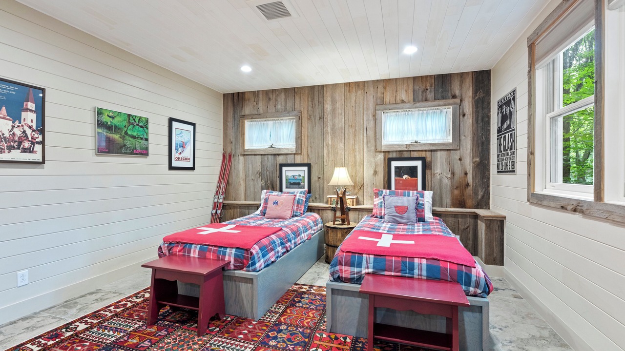 Photo of Bedroom in Winhall
