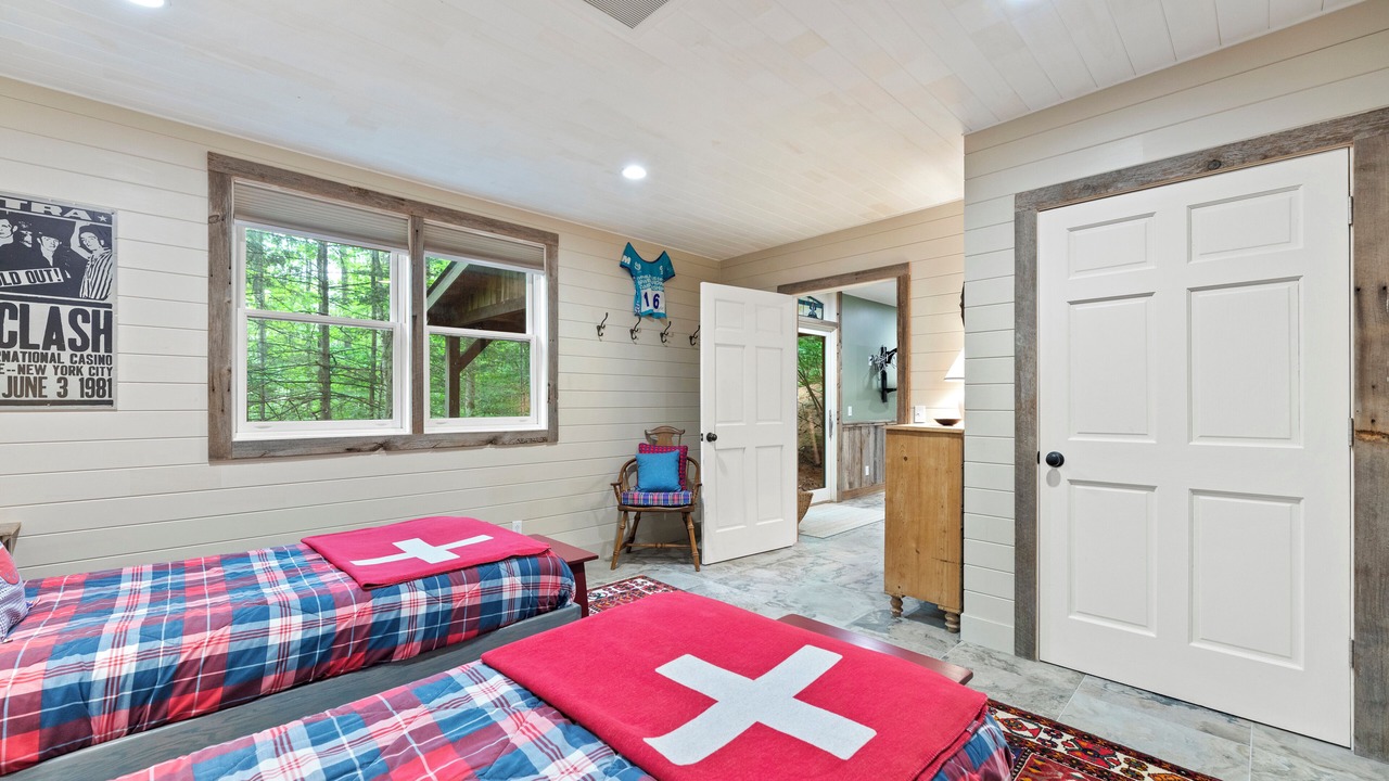 Photo of Bedroom in Winhall