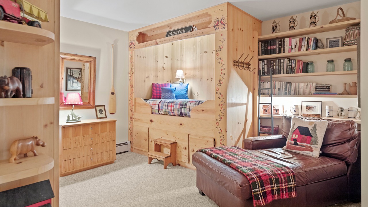 Photo of Bedroom in Winhall