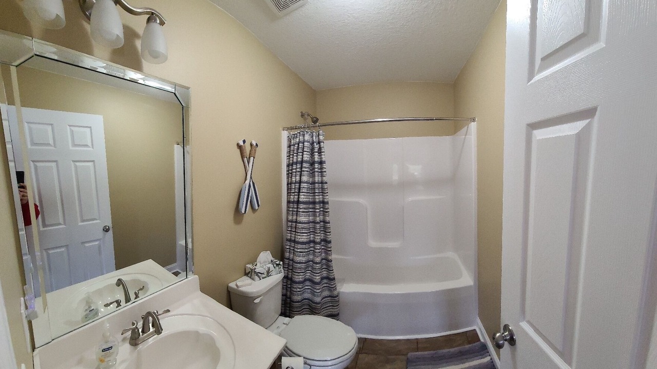 Photo of Bathroom in Centre