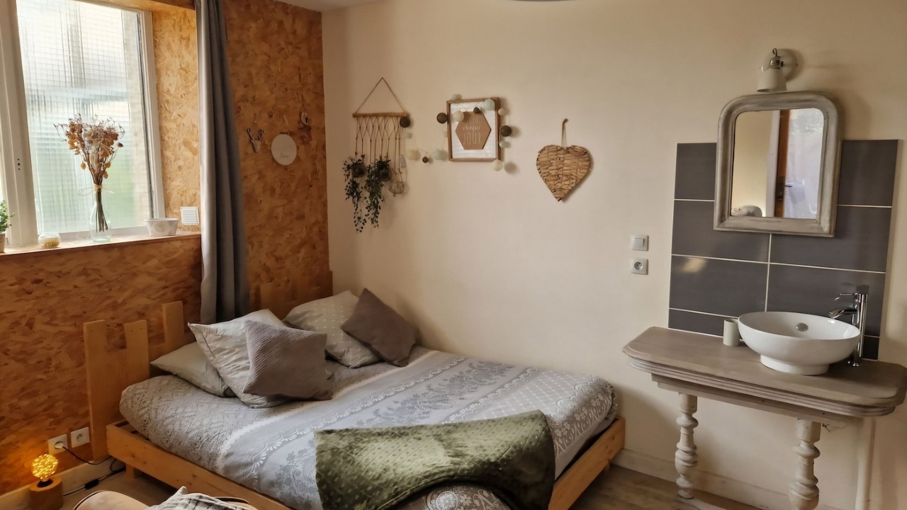 Photo of Bedroom in Cussy