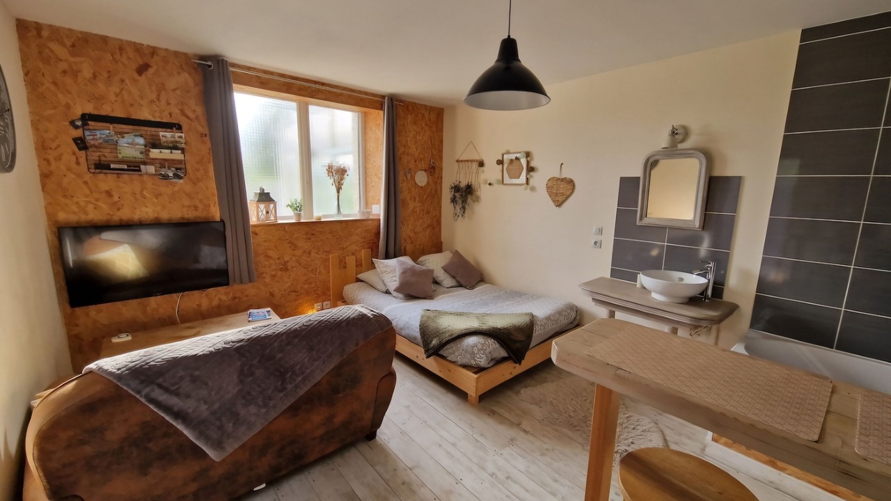 Photo of Bedroom in Cussy