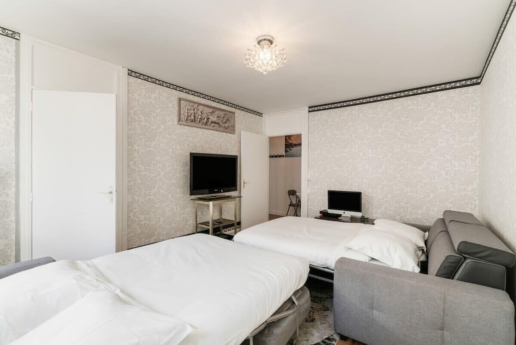 Photo of Bedroom in 13th Arrondissement