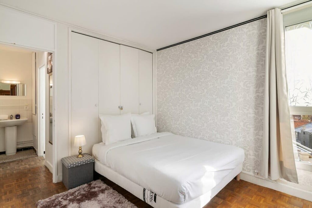 Photo of Bedroom in 13th Arrondissement