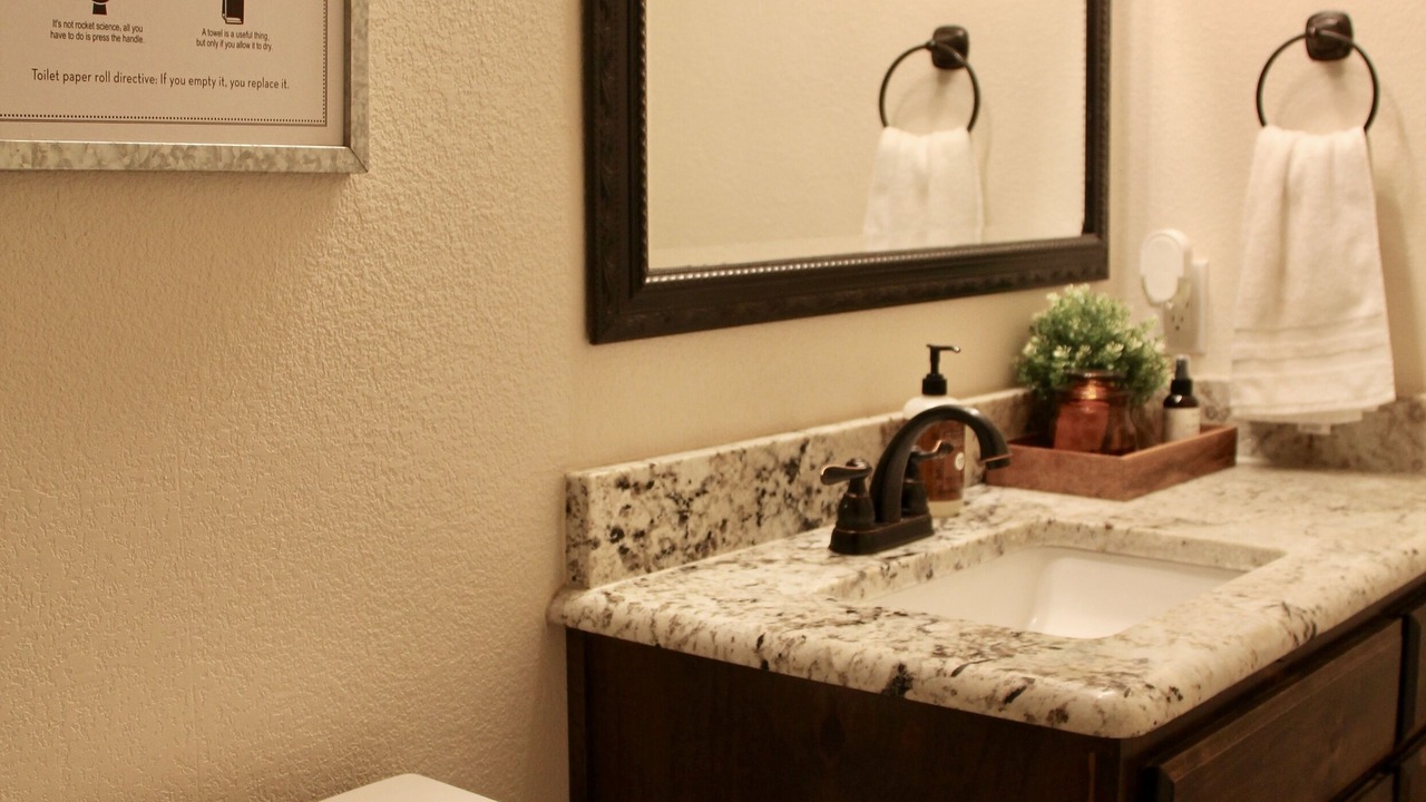 Photo of Bathroom in Pottsboro