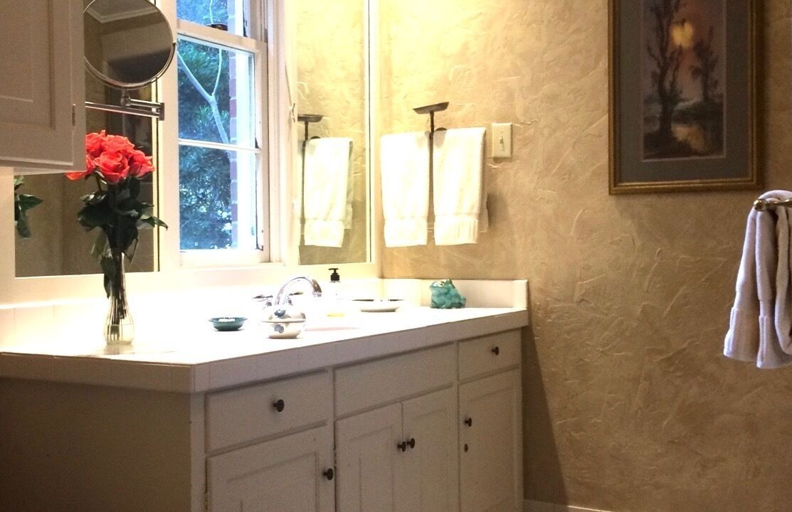 Photo of Bathroom in Highlands - Perkins
