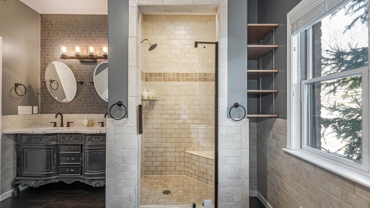 Photo of Bathroom in Thayerville