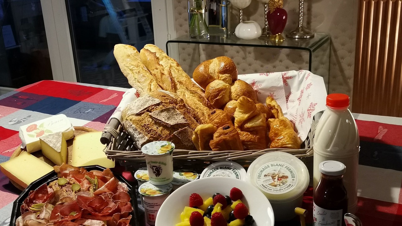 Photo of Others in Publier