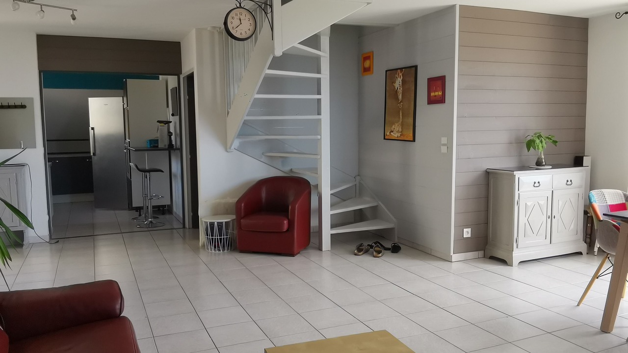 Photo of Others in Publier