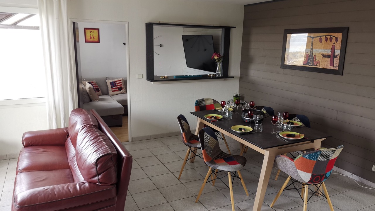 Photo of Others in Publier