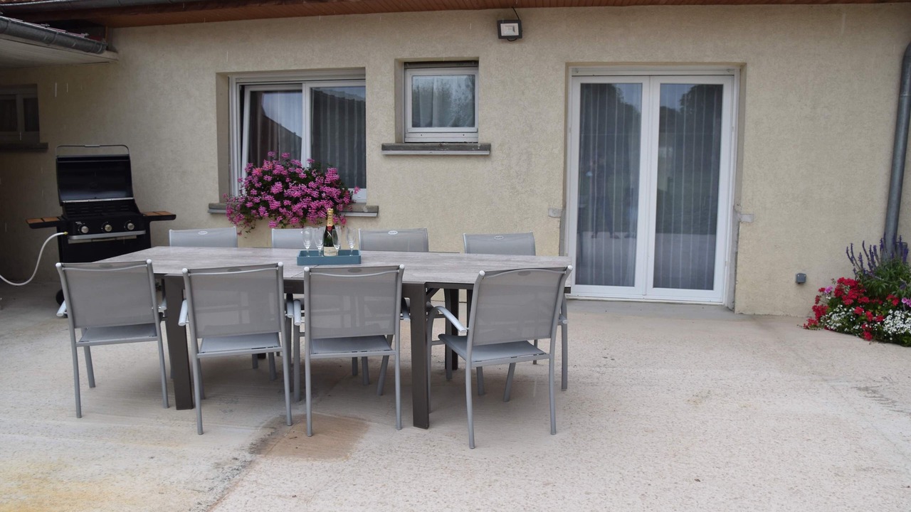 Photo of Outdoor in Venisey