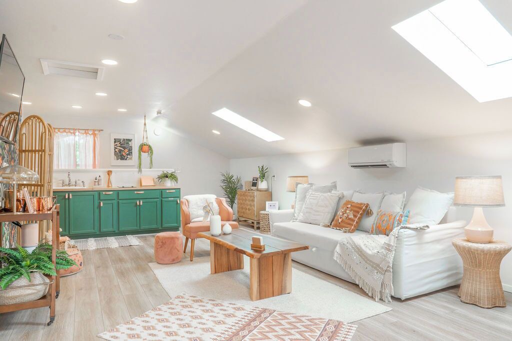 Photo of Livingroom in McNeil