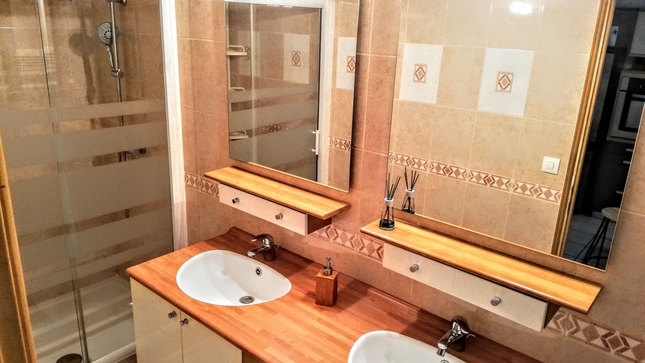 Photo of Bathroom in Marly-la-Ville