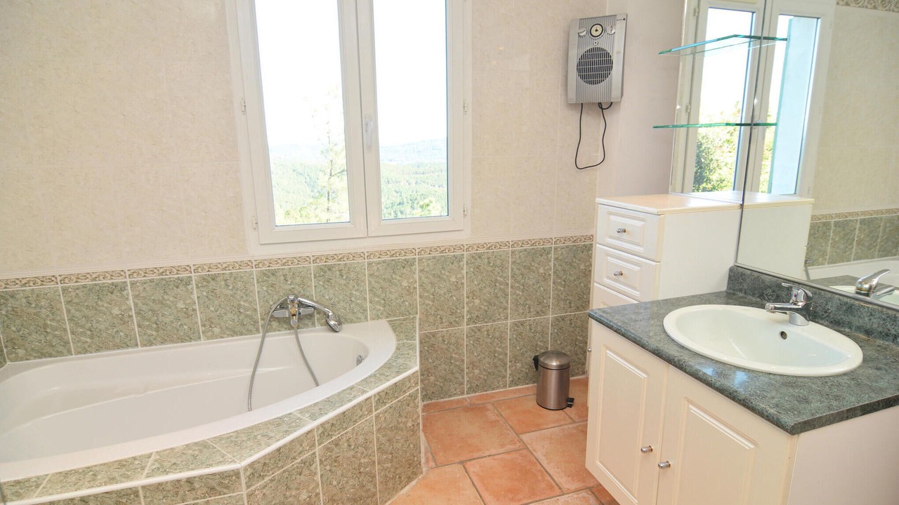 Photo of Bathroom in Bordezac