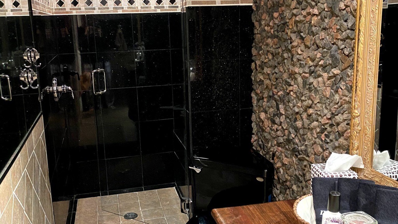 Photo of Bathroom in Mount Olympus