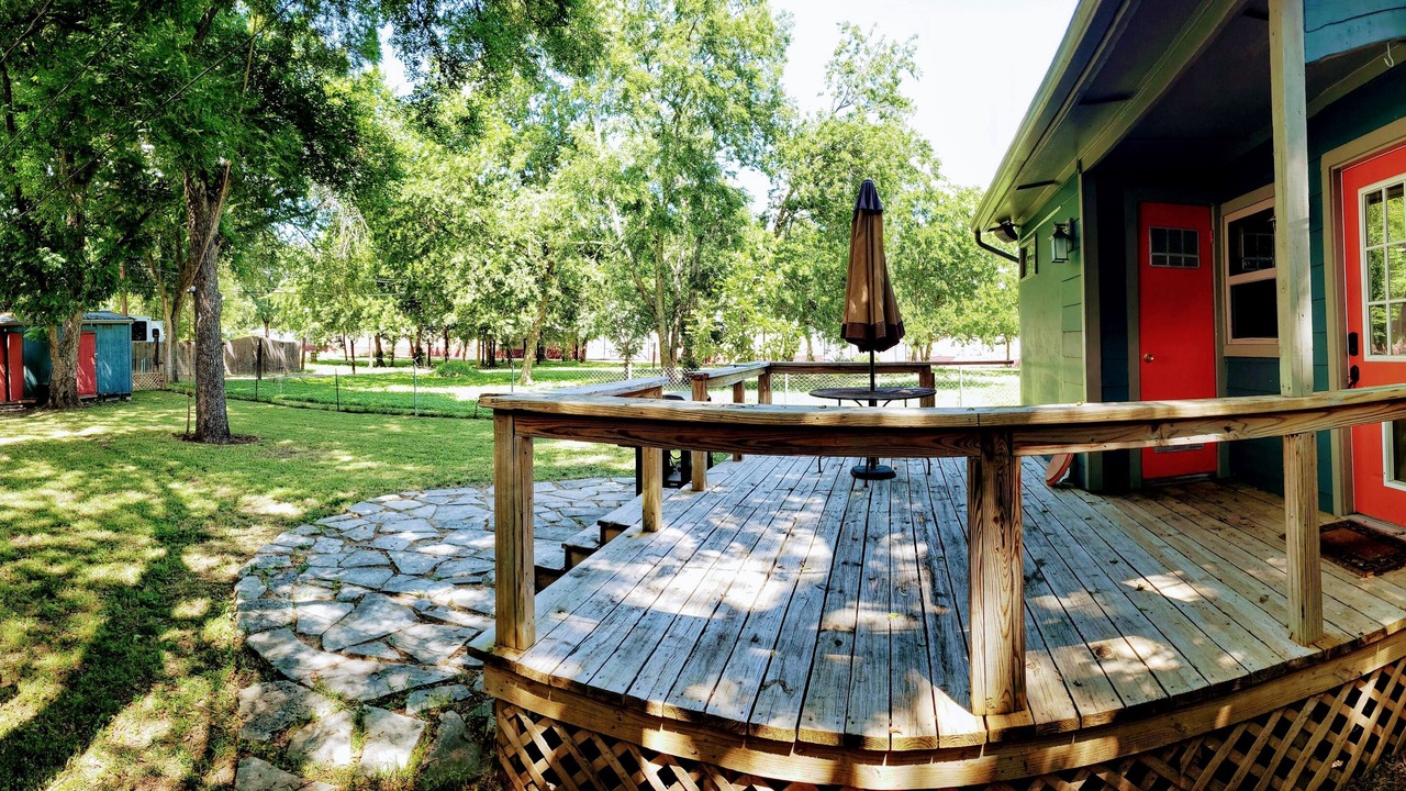 Photo of Outdoor in Holly