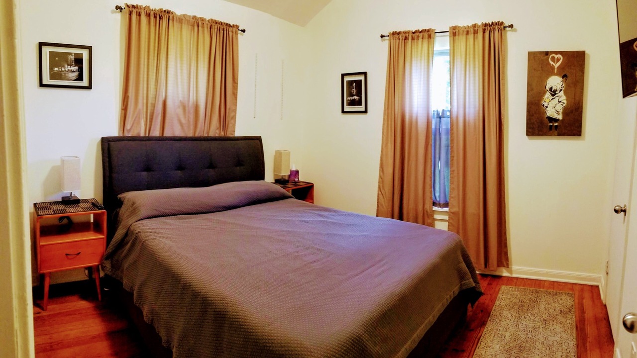 Photo of Bedroom in Holly