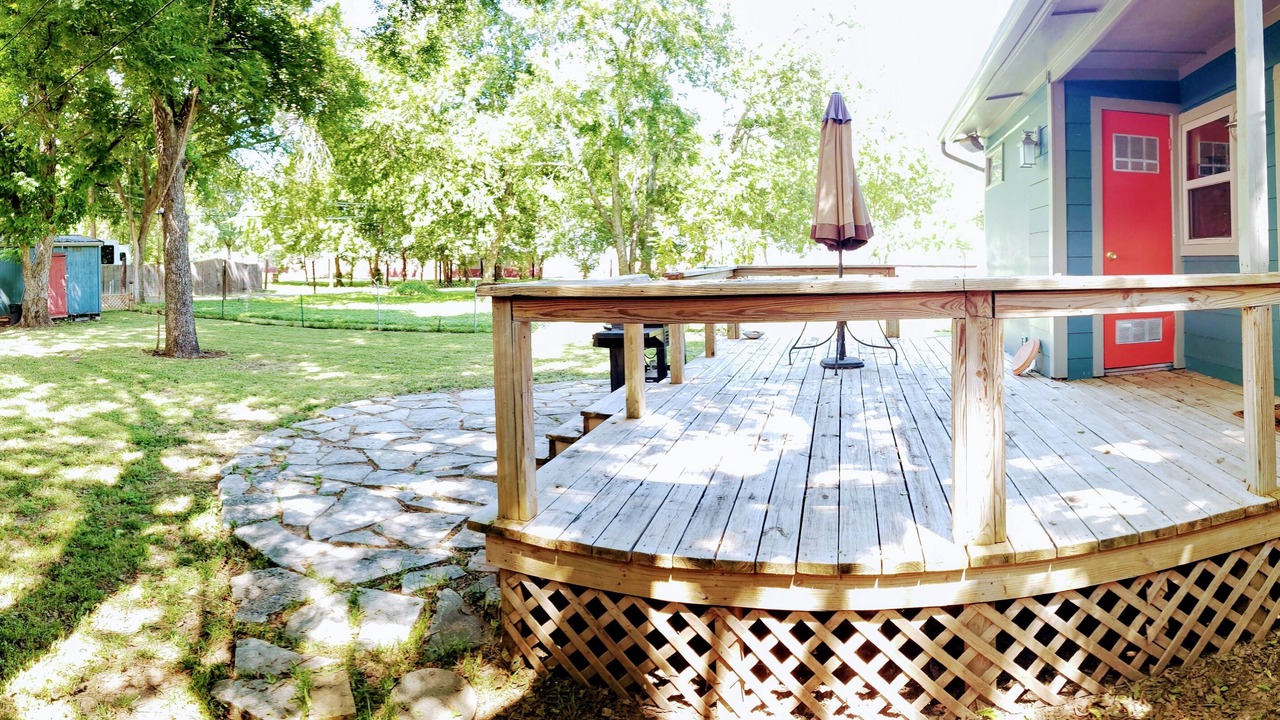 Photo of Outdoor in Holly