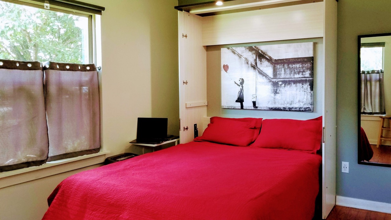 Photo of Bedroom in Holly