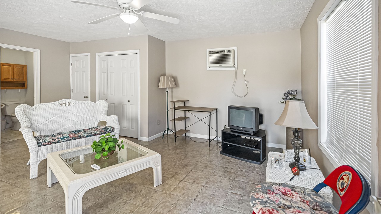 Photo of Livingroom in Starkville