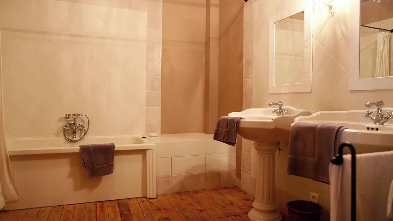 Photo of Bathroom in Saint-Gilles