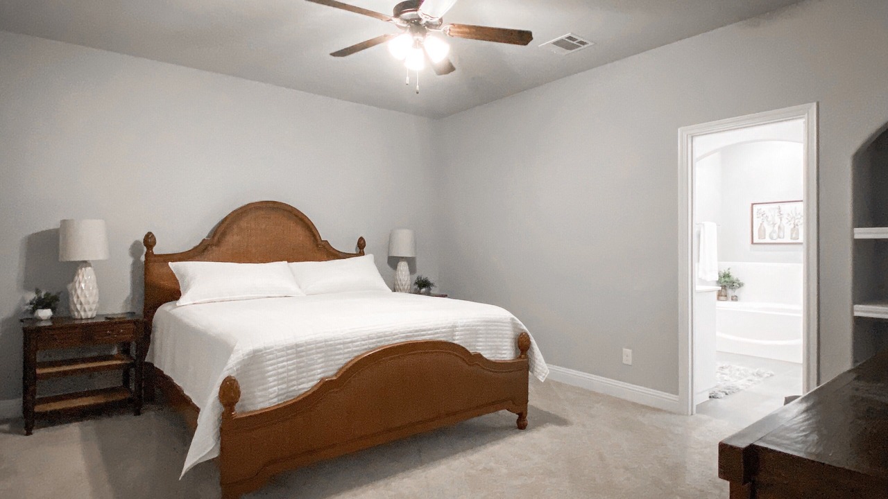Photo of Bedroom in Benbrook