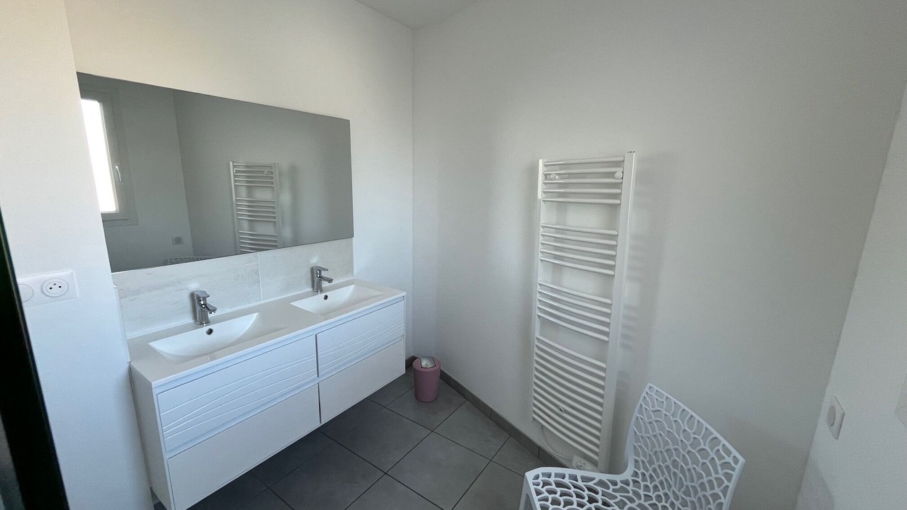 Photo of Bathroom in Givrand
