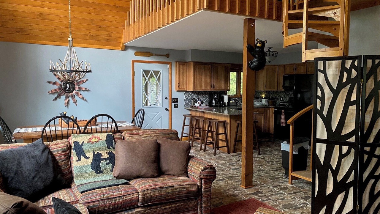 Photo of Livingroom in Pocono Pines