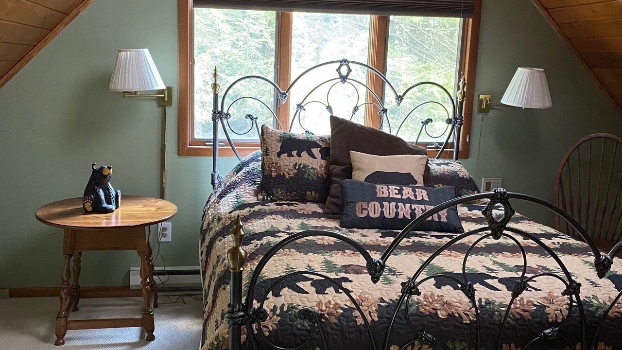 Photo of Bedroom in Pocono Pines