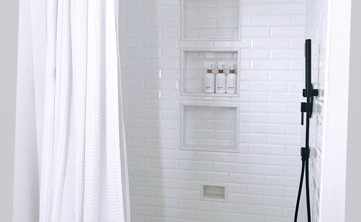 Photo of Bathroom in Lakeway