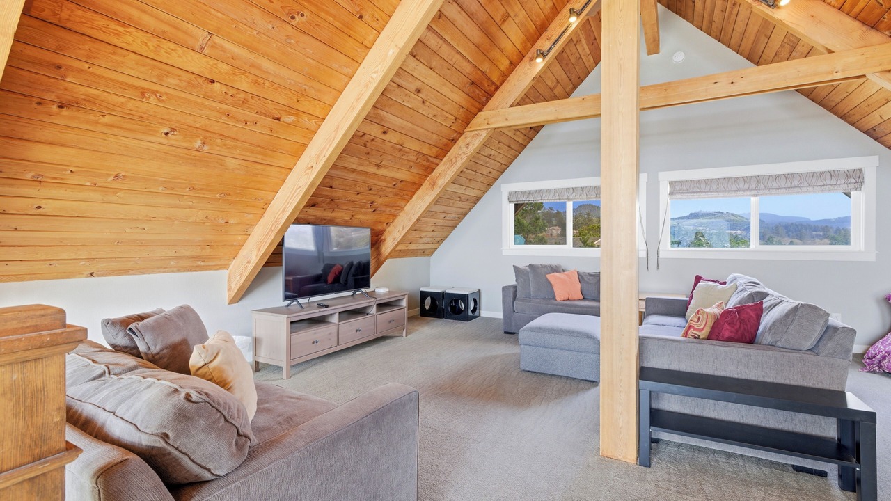 Photo of Livingroom in Kiwanda Shores