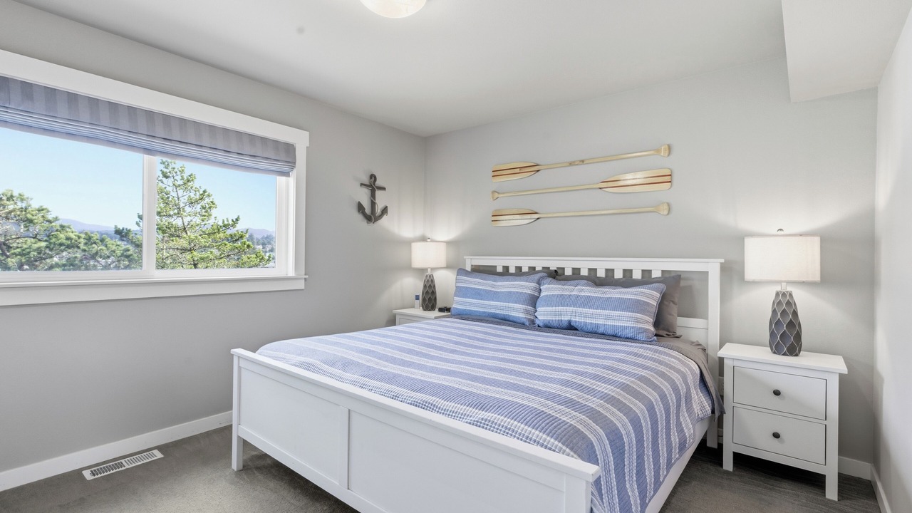 Photo of Bedroom in Kiwanda Shores