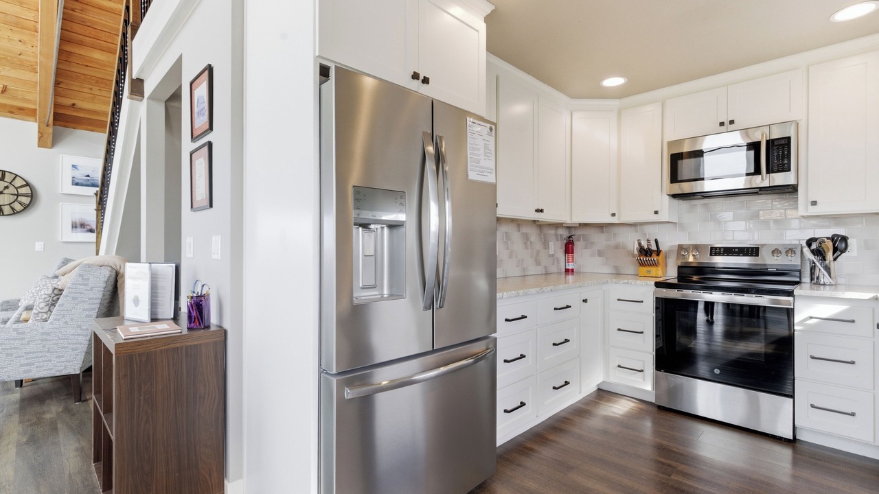 Photo of Kitchen in Kiwanda Shores