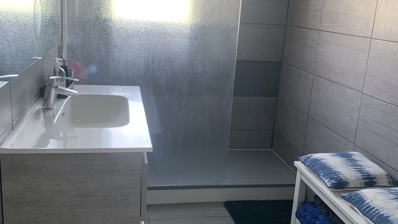Photo of Bathroom in Dammartin-en-Goele