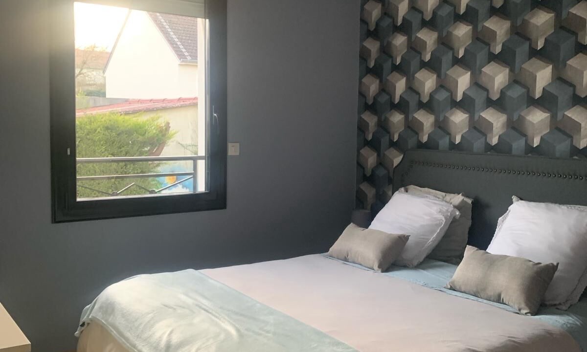 Photo of Bedroom in Dammartin-en-Goele