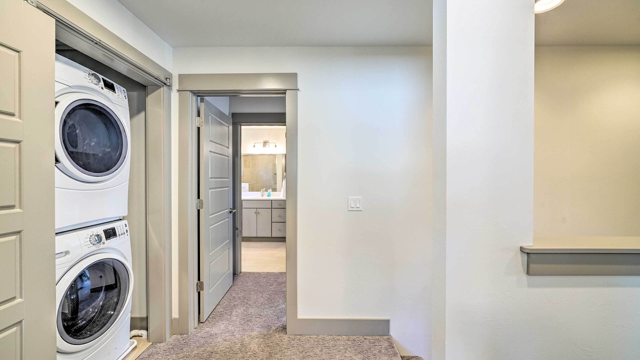 Photo of Others in Four Corners