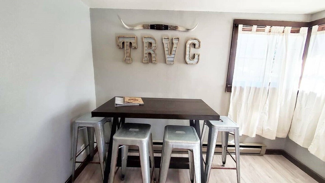 Photo of Others in Challis