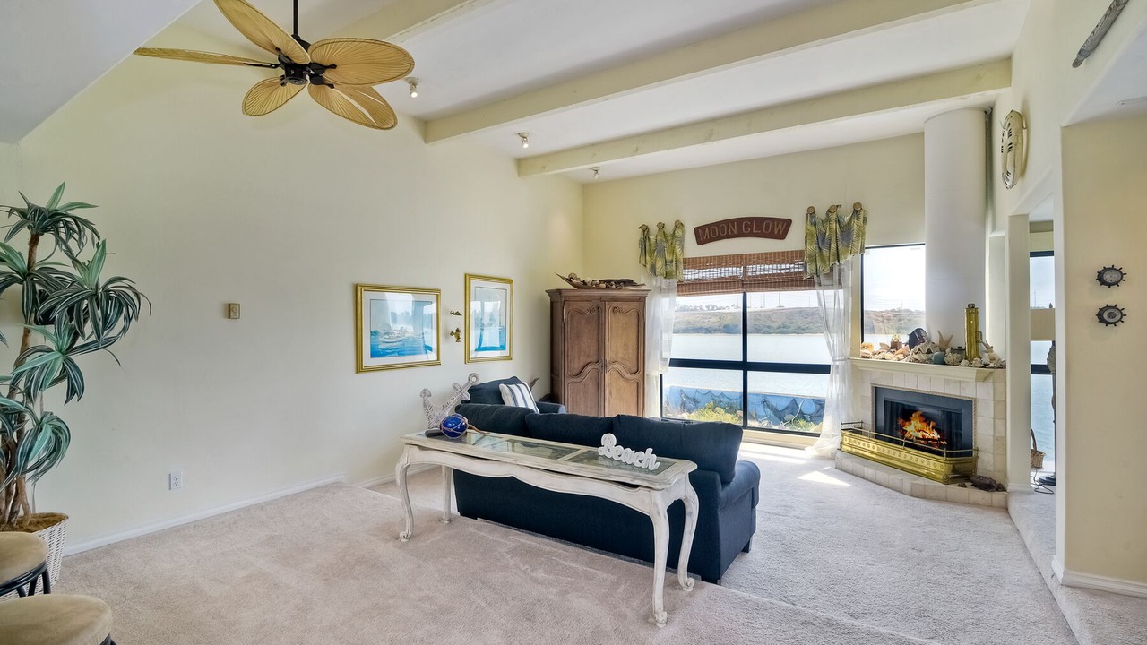 Photo of Livingroom in Carlsbad