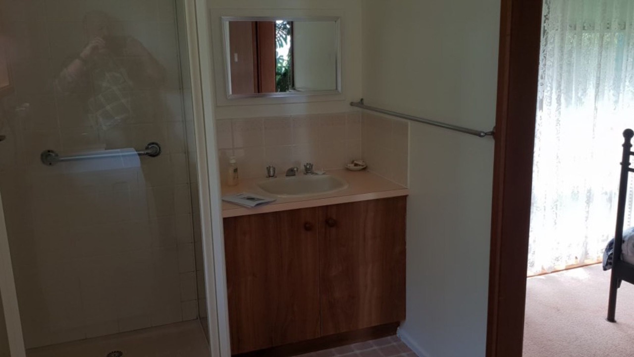 Photo of Bathroom in Foster