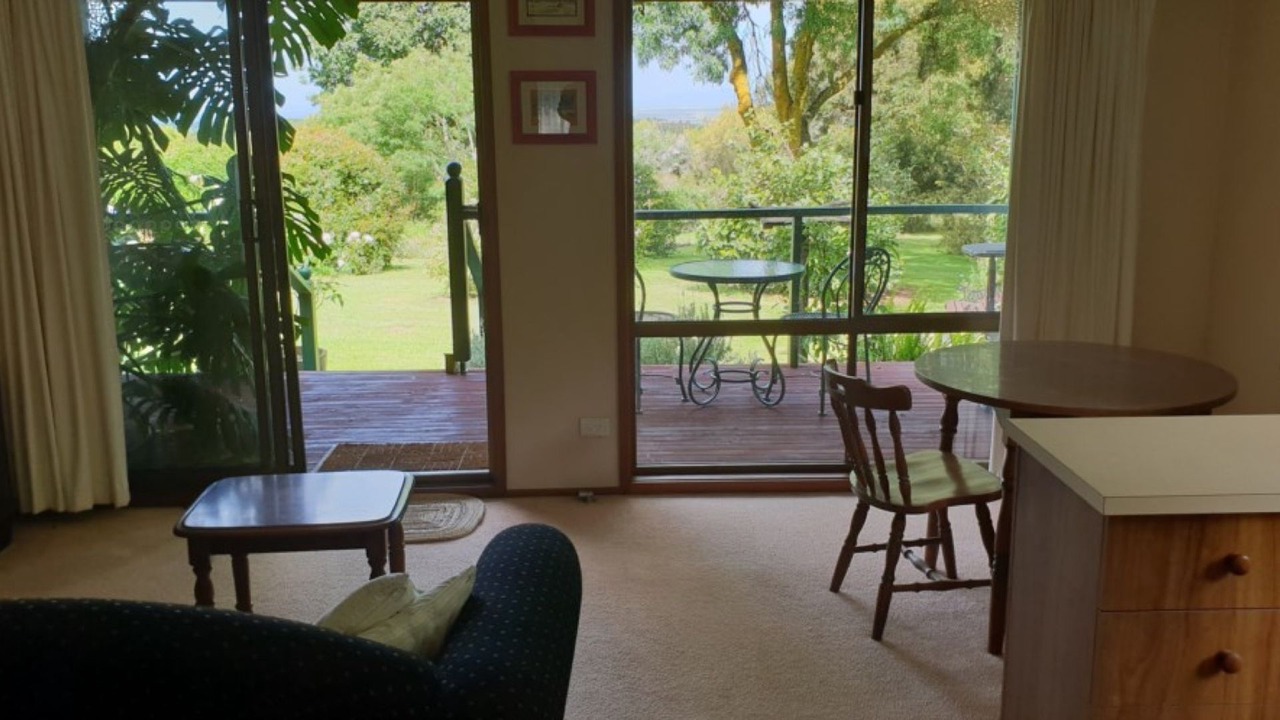 Photo of Livingroom in Foster