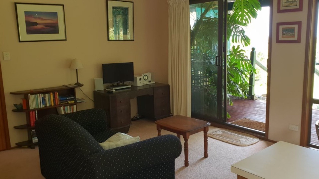 Photo of Livingroom in Foster