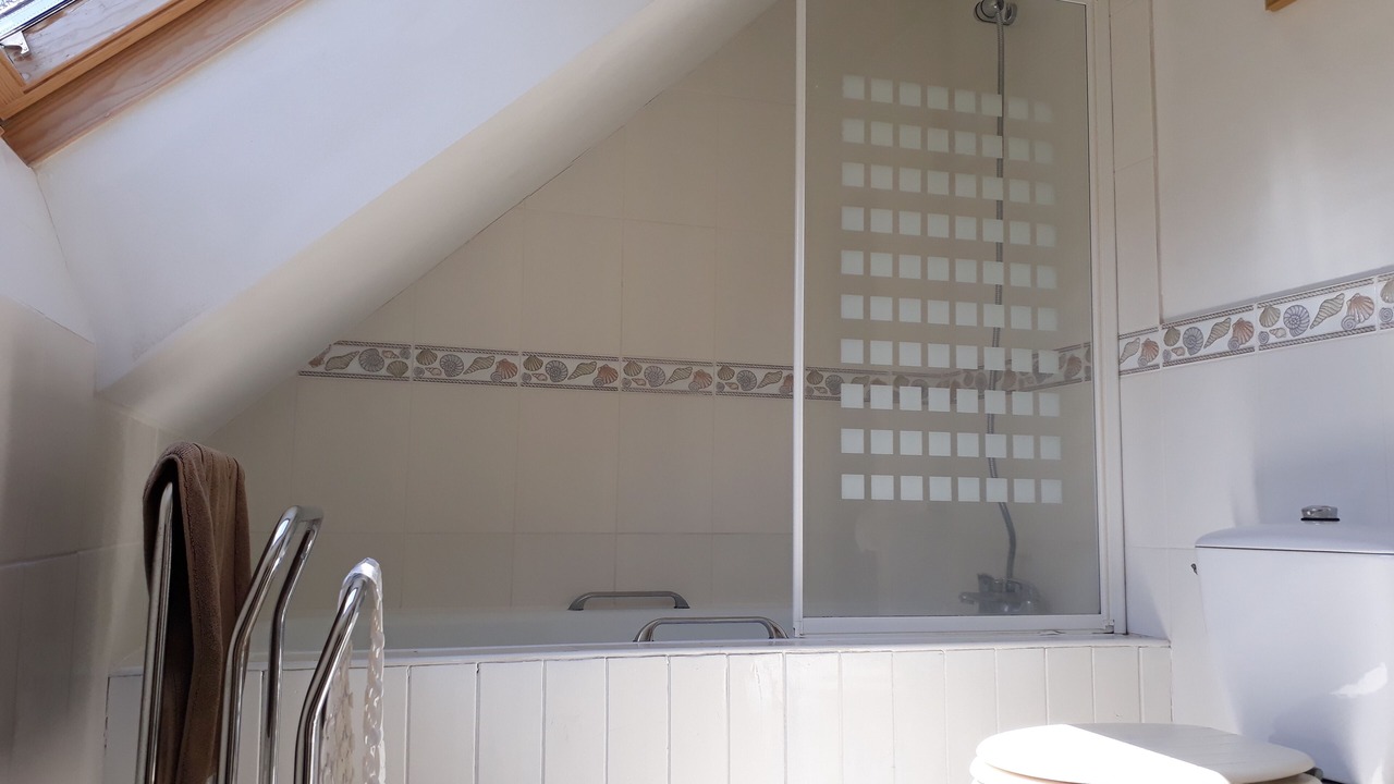 Photo of Bathroom in Saint-Ouen-La-Rouerie