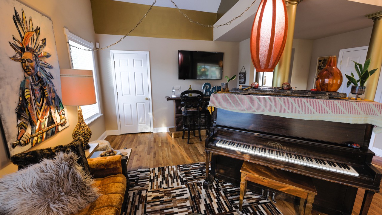 Photo of Livingroom in Urbandale Nations