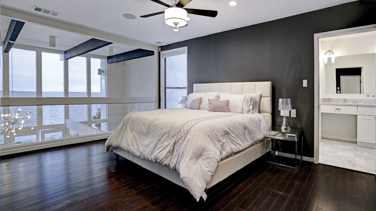Photo of Bedroom in La Porte