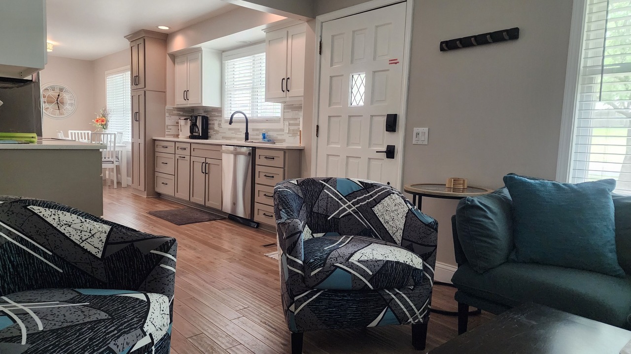 Photo of Livingroom in Merriam