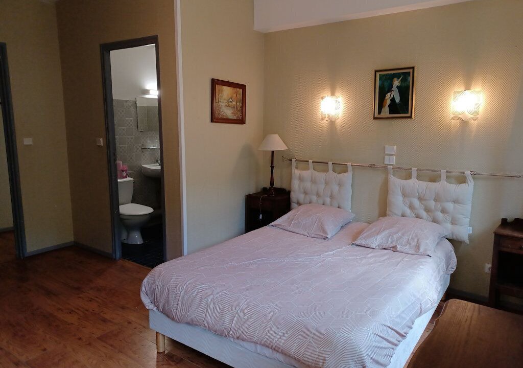 Photo of Bedroom in Sermizelles