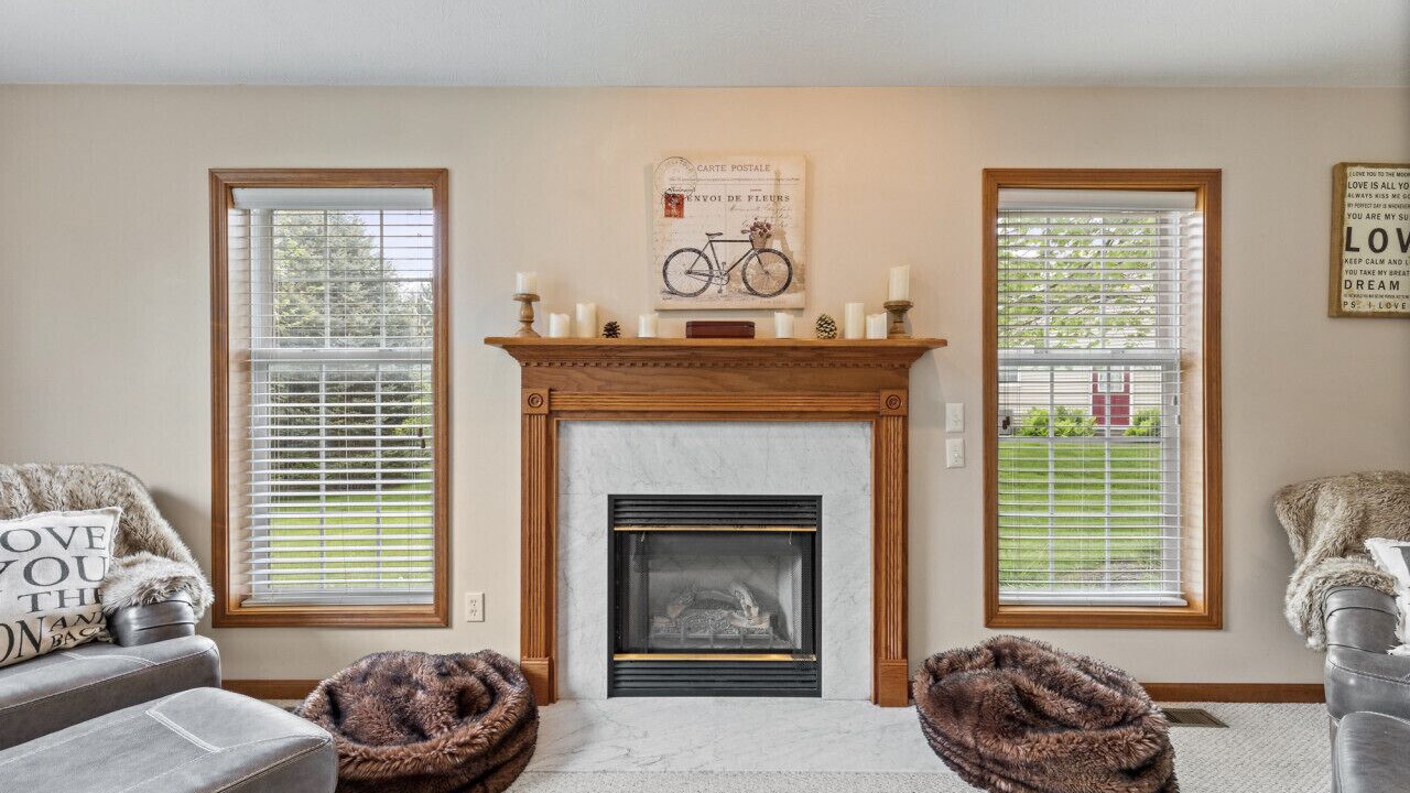 Photo of Livingroom in Brockport