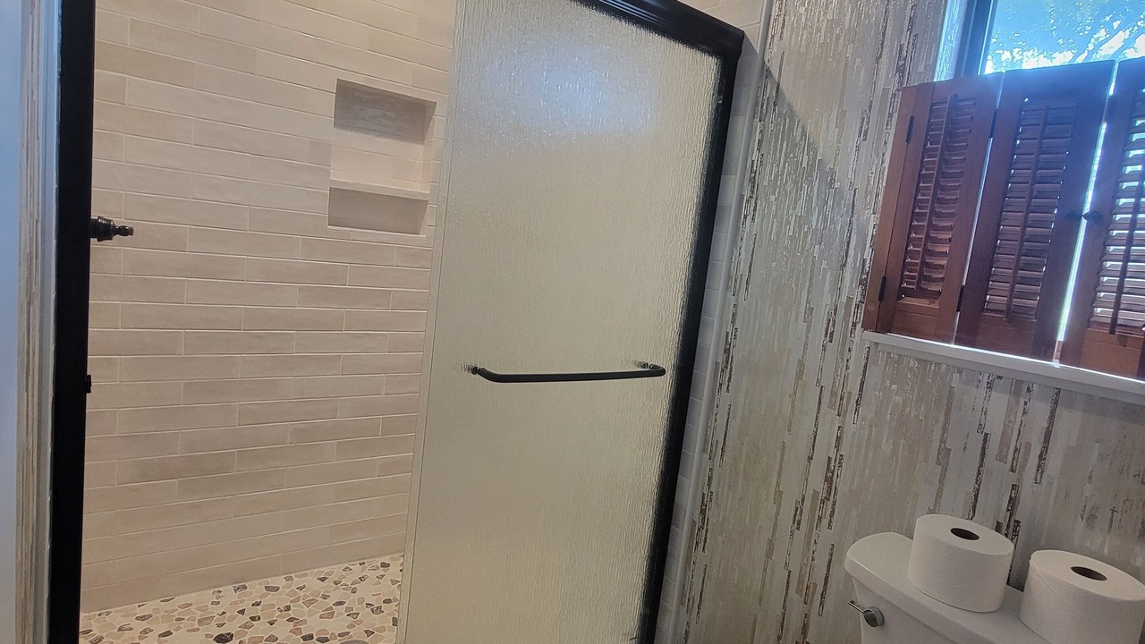 Photo of Bathroom in Utopia